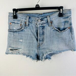 Levi’s 501‎ Button Fly Med Wash Distressed Cut Off Shorts Size 27